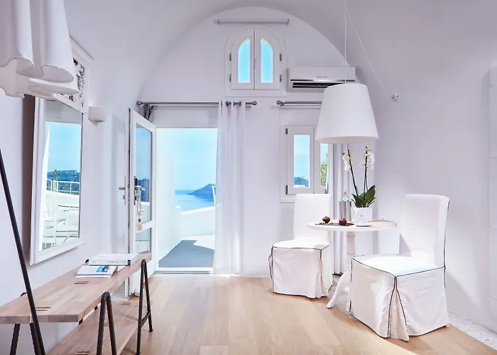 Katikies Santorini - Gea House - The Leading Of The World