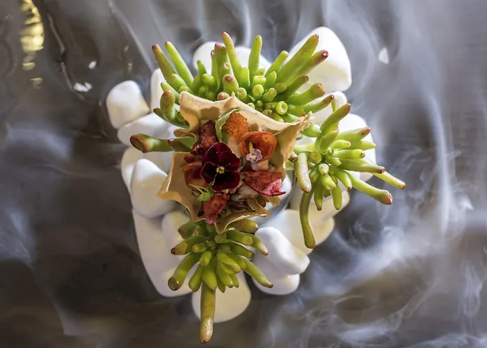 Ξενοδοχείο Katikies Kirini Santorini - The Leading Of The World 5*