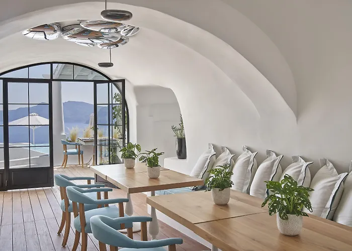 Отель Katikies Santorini - Gea House - The Leading Of The World 5*