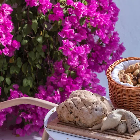 Katikies Kirini Santorini - The Leading Of The World أويا