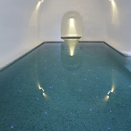 Katikies Kirini Santorini - The Leading Of The World أويا